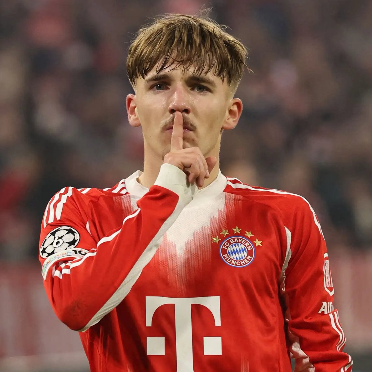 Footballdayy10's tweet image. #Décla 🎙️: Lennart Karl 🇩🇪:

"Le Bayern est un très grand club. C’est un rêve d’y jouer. Mais à un moment donné, 𝗷𝗲 𝘃𝗲𝘂𝘅 𝗮𝗯𝘀𝗼𝗹𝘂𝗺𝗲𝗻𝘁 𝗮𝗹𝗹𝗲𝗿 𝗮𝘂 𝗥𝗲𝗮𝗹 𝗠𝗮𝗱𝗿𝗶𝗱."

(Sky Sport DE)