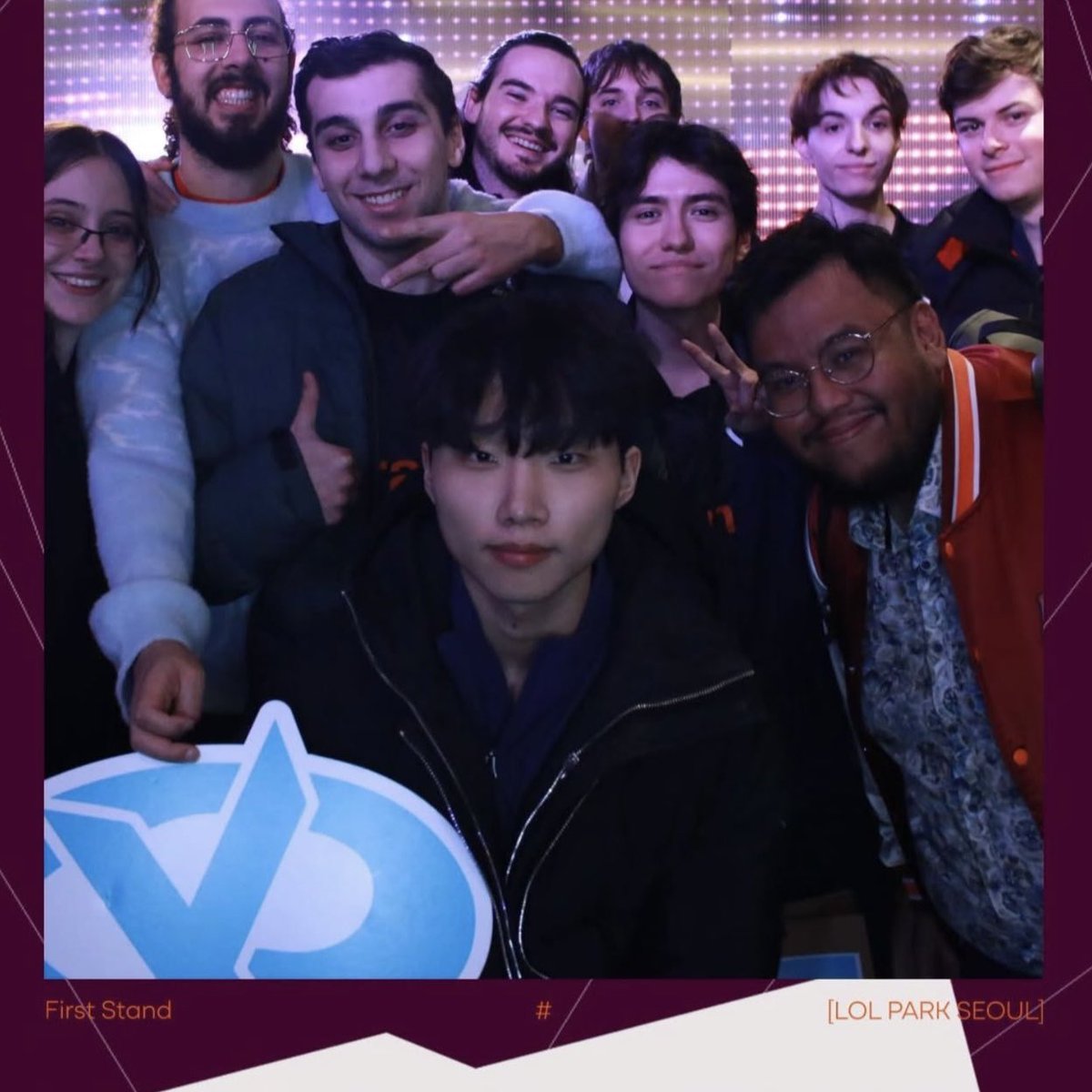 🦊💙 tweet media