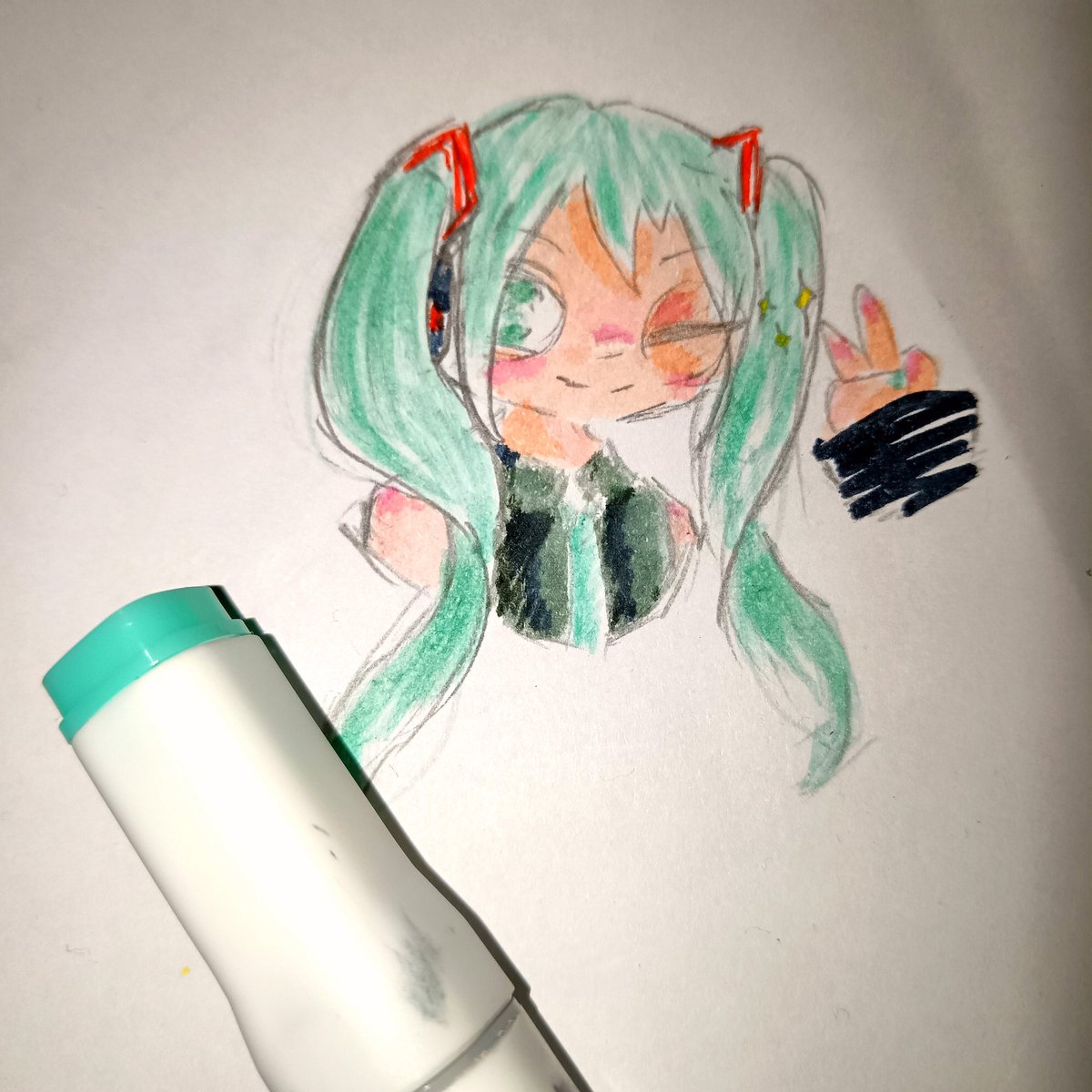 Studio_Droy's tweet image. oh, and I also drew mini Miku 🐦