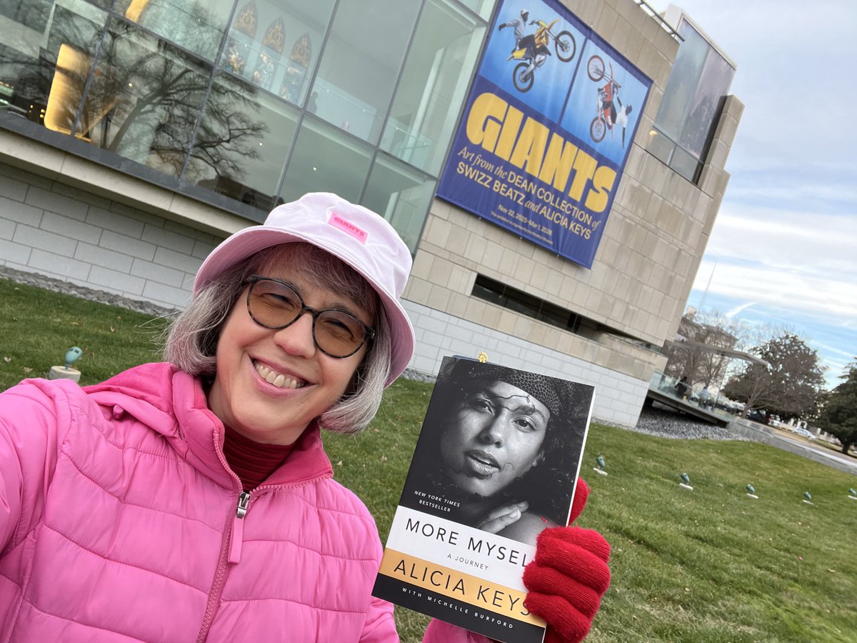 TDHS ReadsEverywhere tweet media