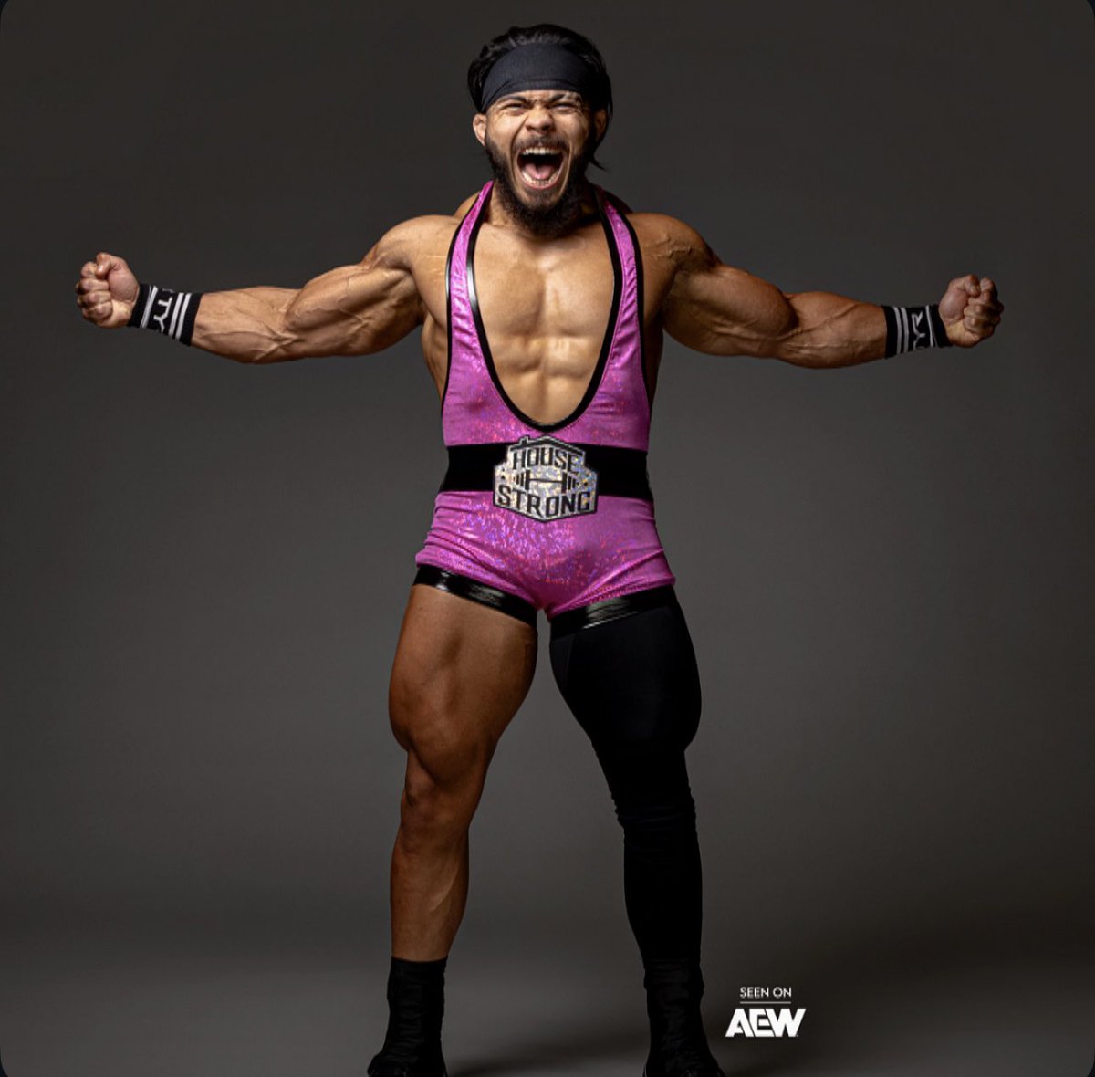 coachjimmyhouse's tweet image. Thank you @speedy_photo at @AEW for these promo shots !

Your baby’s favorite babyface. Year 2 underway  🫡❤️

#HouseStrong #ShockTheWorld