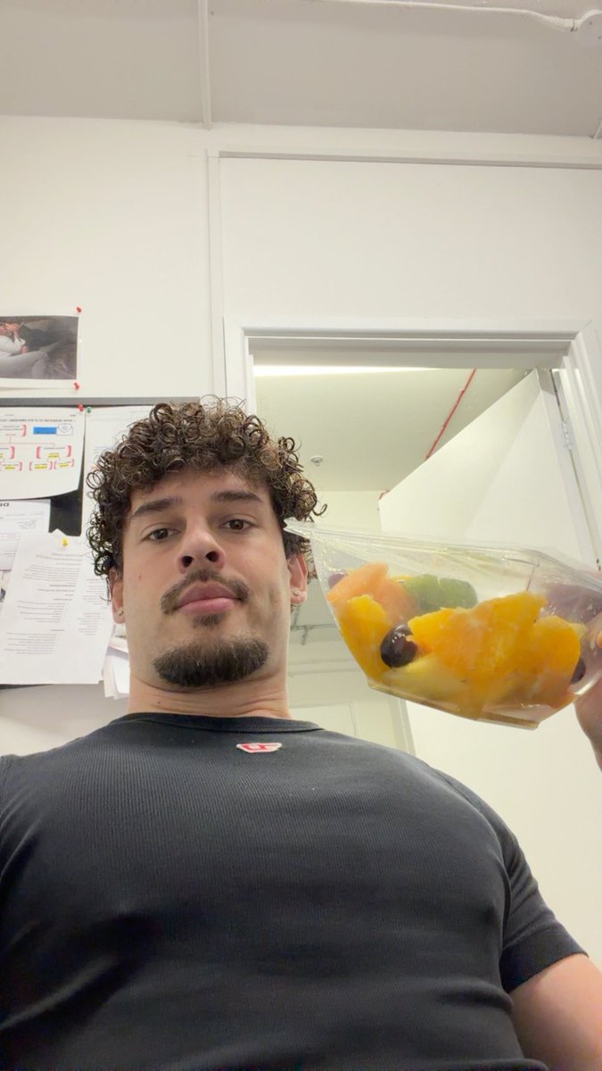 Gotta stay healthy 🍑