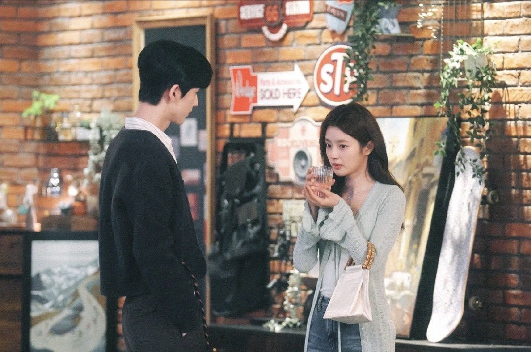 untamedyouths's tweet image. i love the aesthetic of the best thing  sb