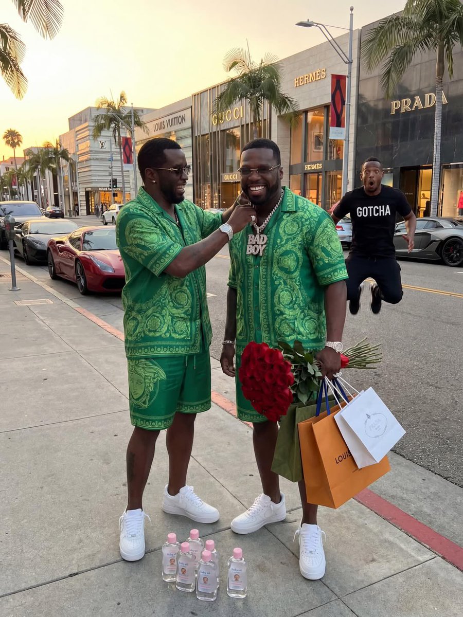 b_stackzzz's tweet image. 🤣🤣🤣🤣