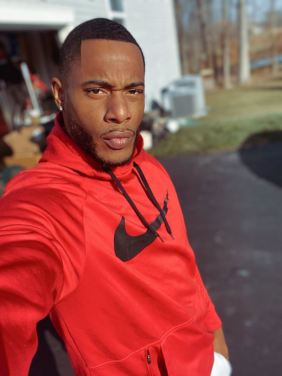 LLBurrell's tweet image. A ReLL Sunny Day #llburrell #courtneyburrell