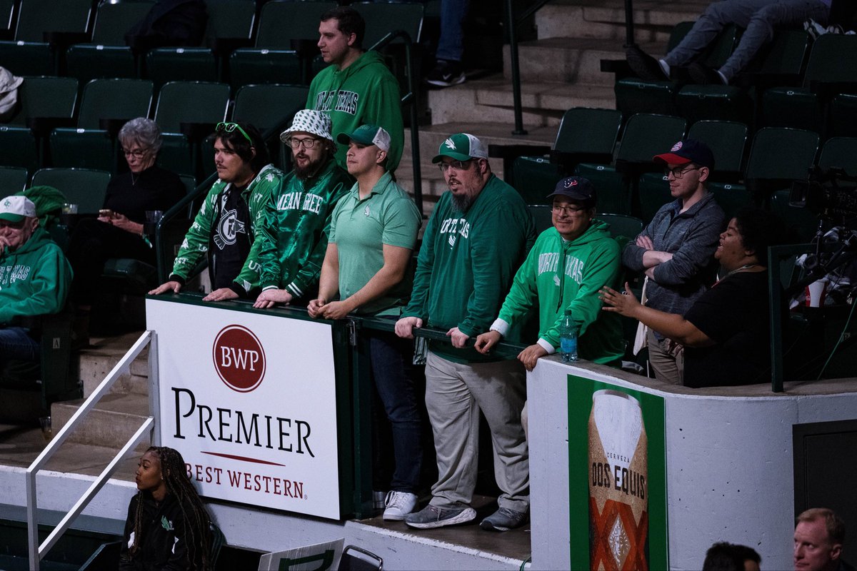 Mean Green Mantis tweet media