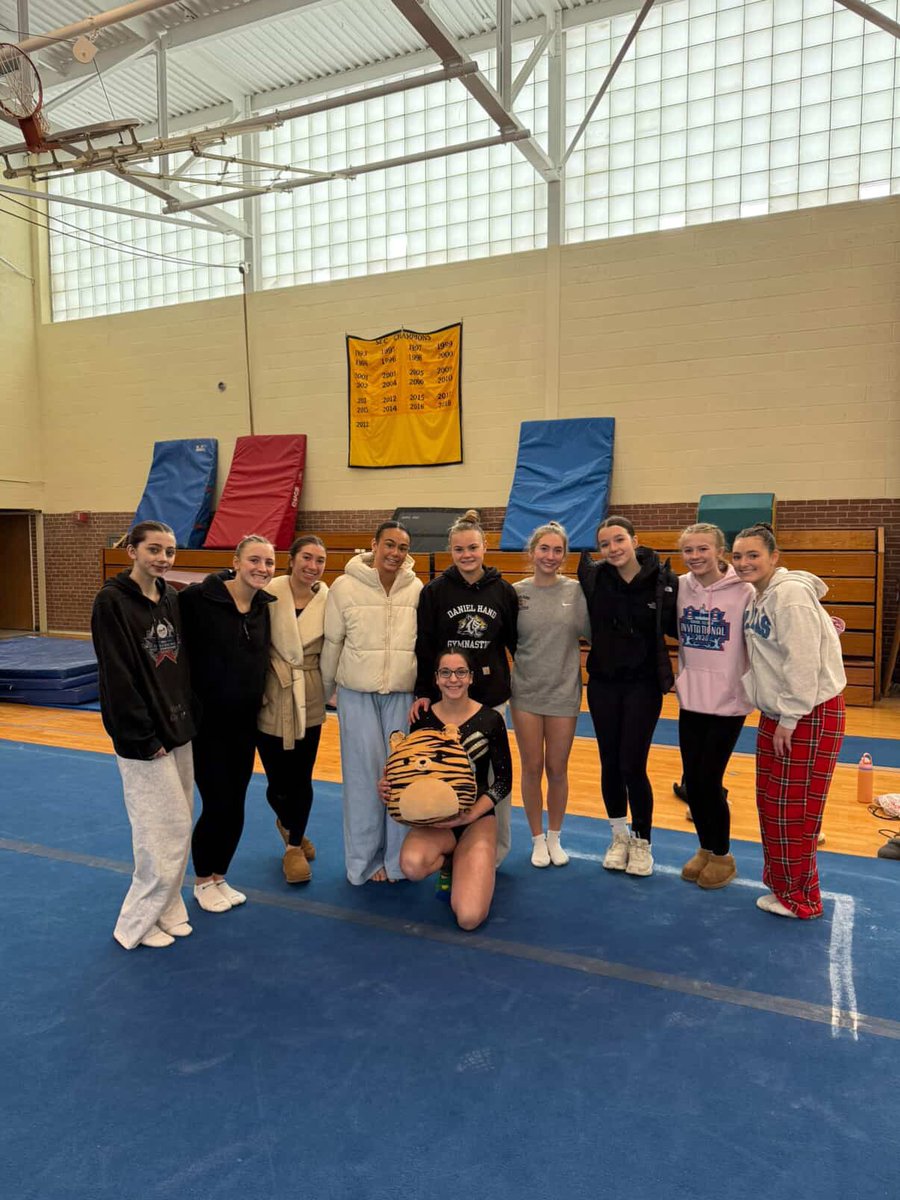 Home opener results and our Tiger of the meet - Freshman Sophia Antonetti! Brenna Boucino, Chloe Flickinger &amp; Ella Speerli go 1-2-3 in the All Around #ctgym <a href="/SCCcommissioner/">Al Carbone, SCC Commissioner</a>