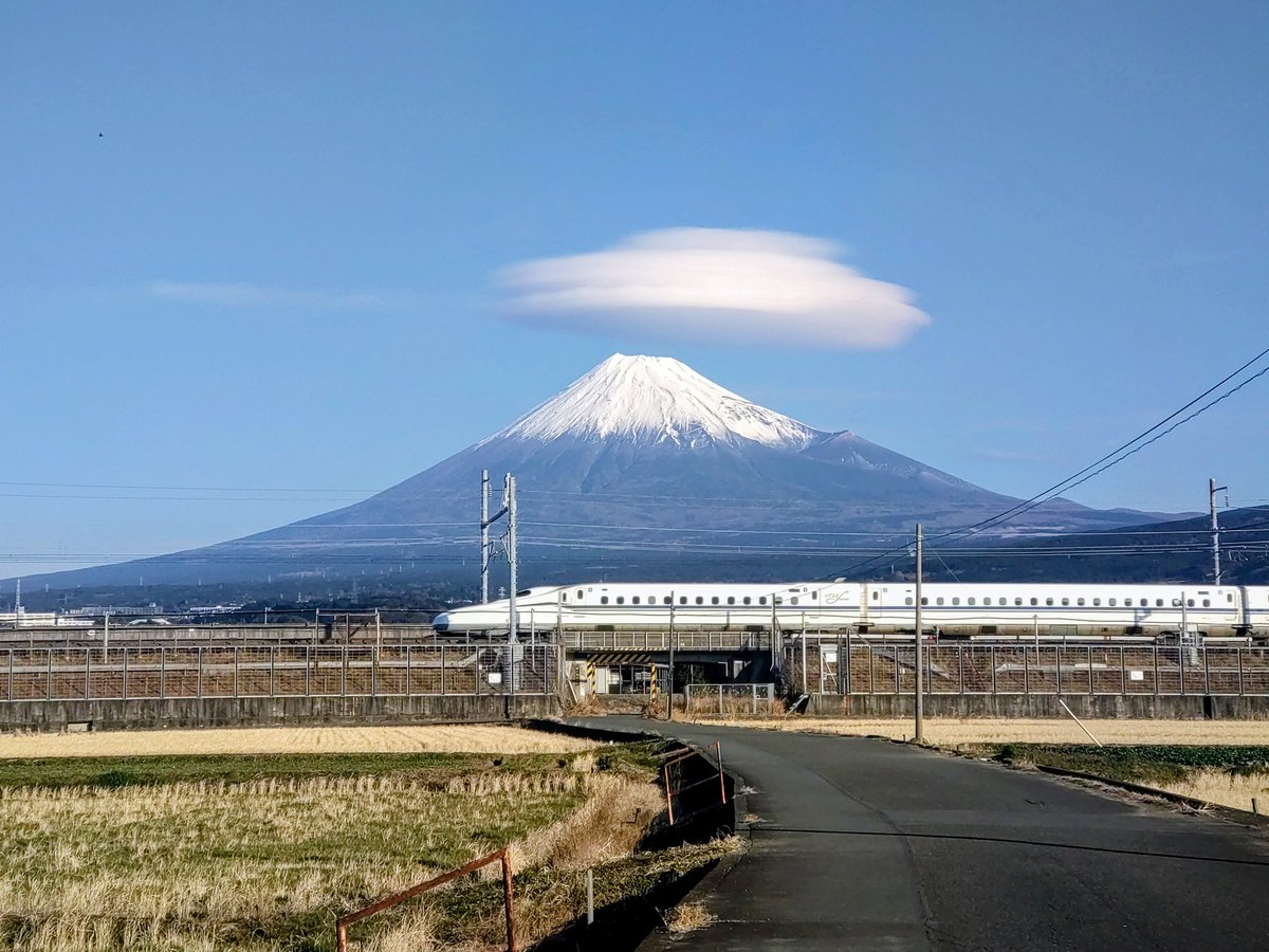 Syookun1012's tweet image. おはようございます😊
今日から仕事です、よろしくお願いします😀