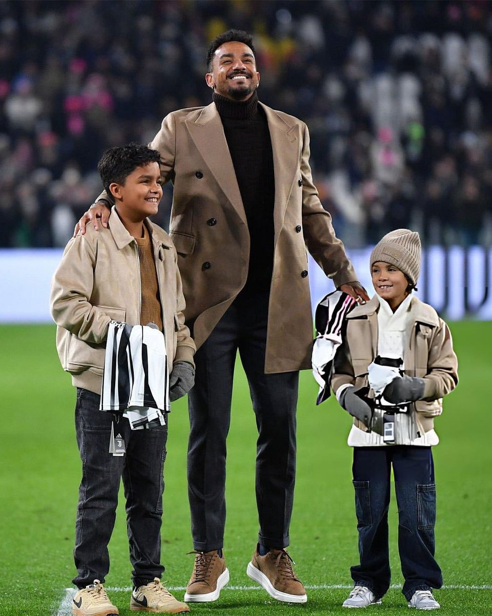 SerieA_BR's tweet image. Grazie, Danilo! 😍🇧🇷

#SerieA | @Flamengo | @juventusfc| @FlaGalaxy