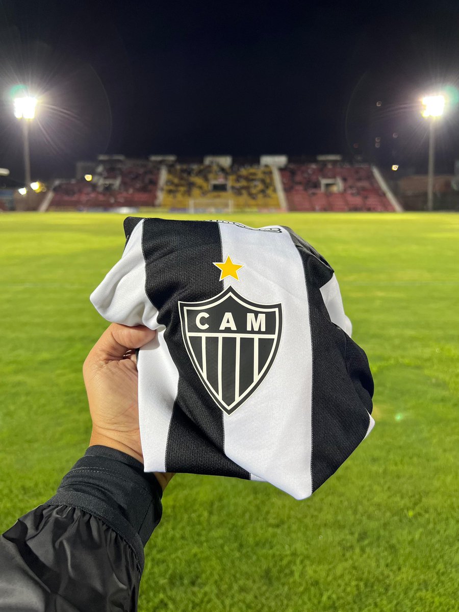 GaloNaBase's tweet image. 𝑮𝒂𝒍𝒐 𝒆𝒎 𝑶𝒔𝒂𝒔𝒄𝒐! 🐔⚫⚪

O ADM já foi espiar o campo onde, daqui a pouco, o #Galinho estreia na @Copinha!

Por uma boa estreia, meus #Crias! 💪

#CriasDoGalo #Copinha #CAMxUNI