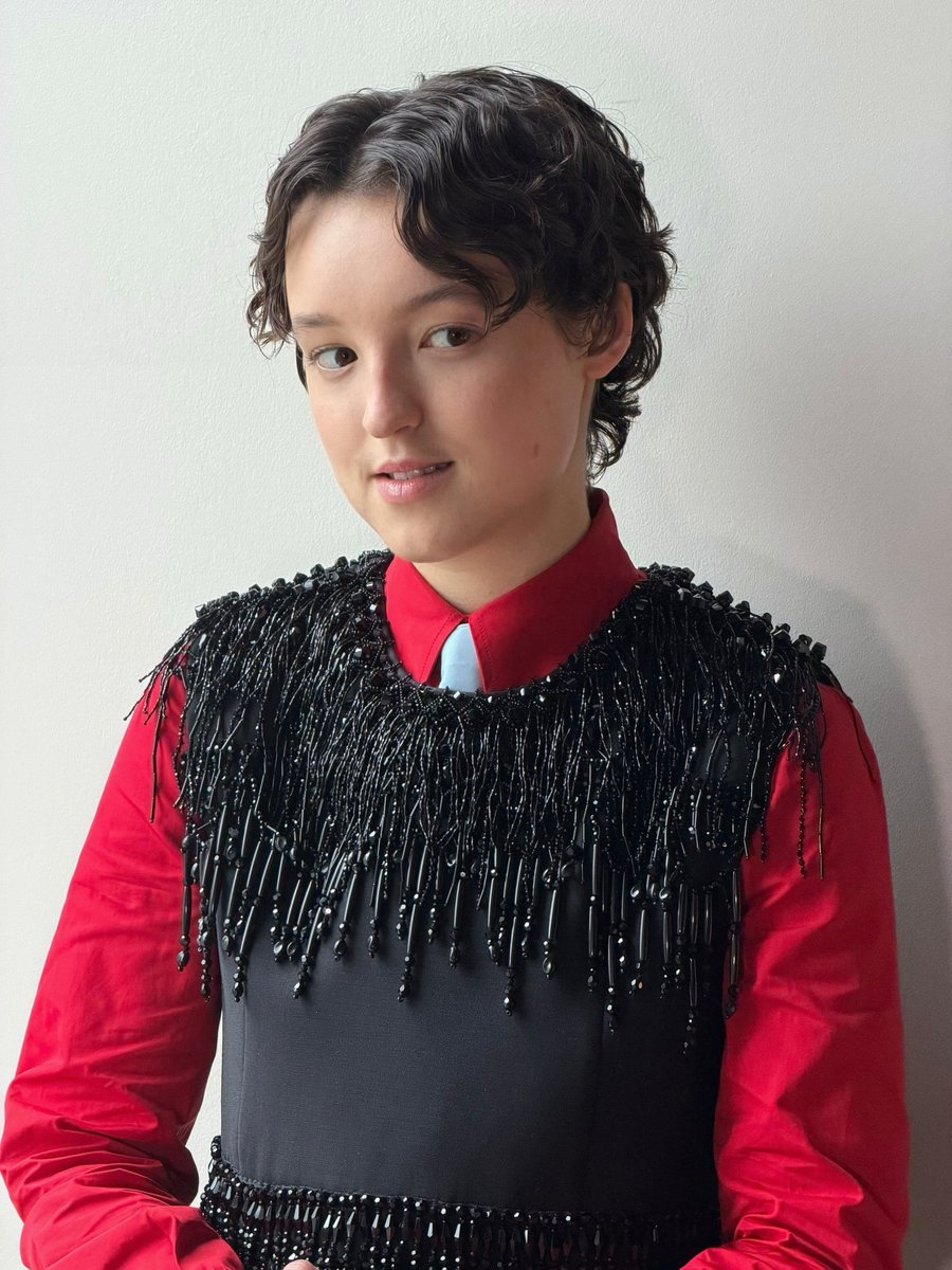 TheLastOfUsBR's tweet image. Bella Ramsey debuta novo visual ❤️