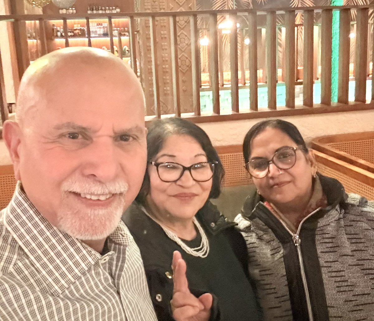 KrisBhattarai's tweet photo. #LifeAsSuch 
#Living_in_the_HereNow 
#MomentToMoment 

This is what life is—moving forward and enjoying every moment of it.

The past is gone, the future is not yet; all we truly have is the here and now.

Living in the now, with an open heart, is the only way to truly meet life on its own terms.

©️KrisBhattarai