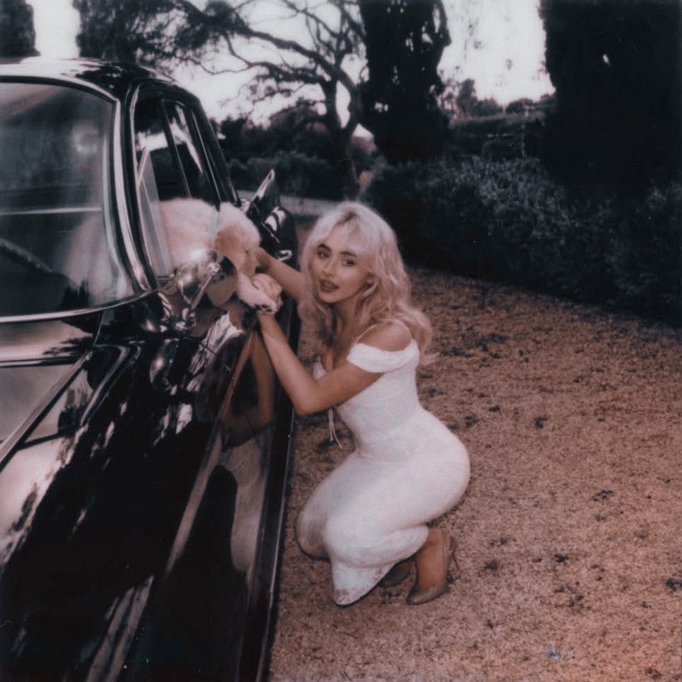 the cutest uber driver ever 🤭🐾