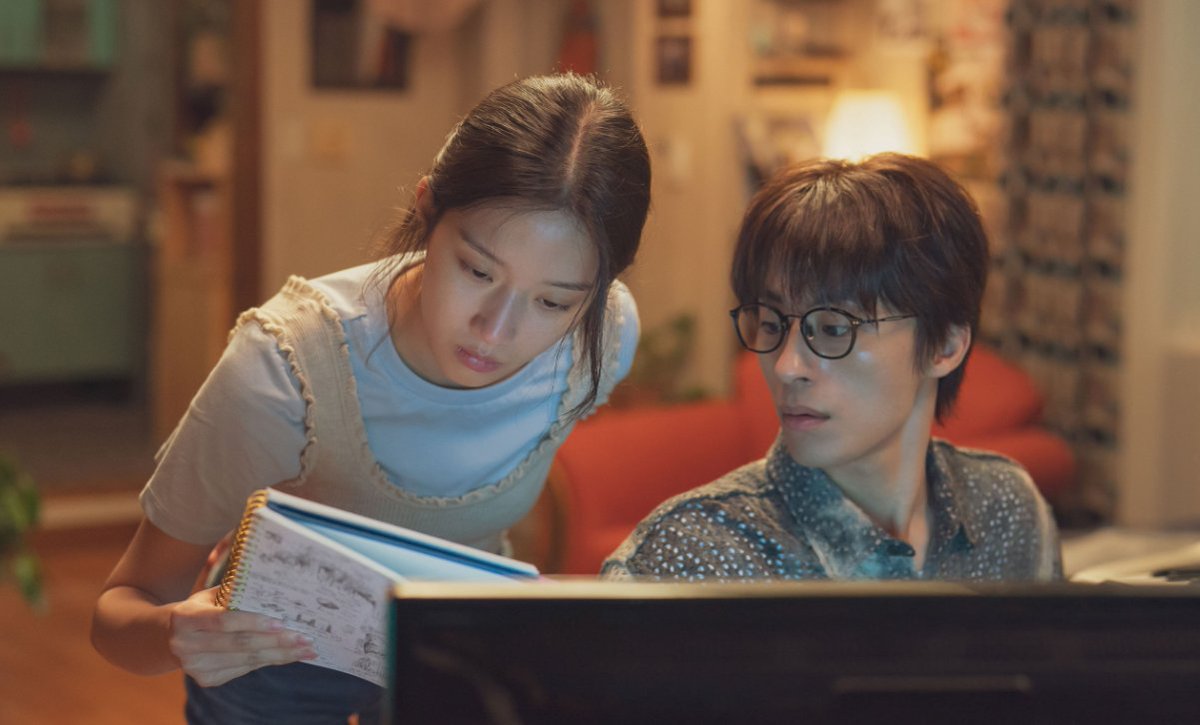 CoreanBoxOffice's tweet photo. #KoreanBoxOfficeWkdTop3 #AvatarFireAndAsh $44.4m total / 5.56m total adm. #OnceWeWereUs $3.26m / 493k #Zootopia2 $53.8m / 8.09m https://t.co/HJTY57SAUz https://t.co/tFzmqh40pQ