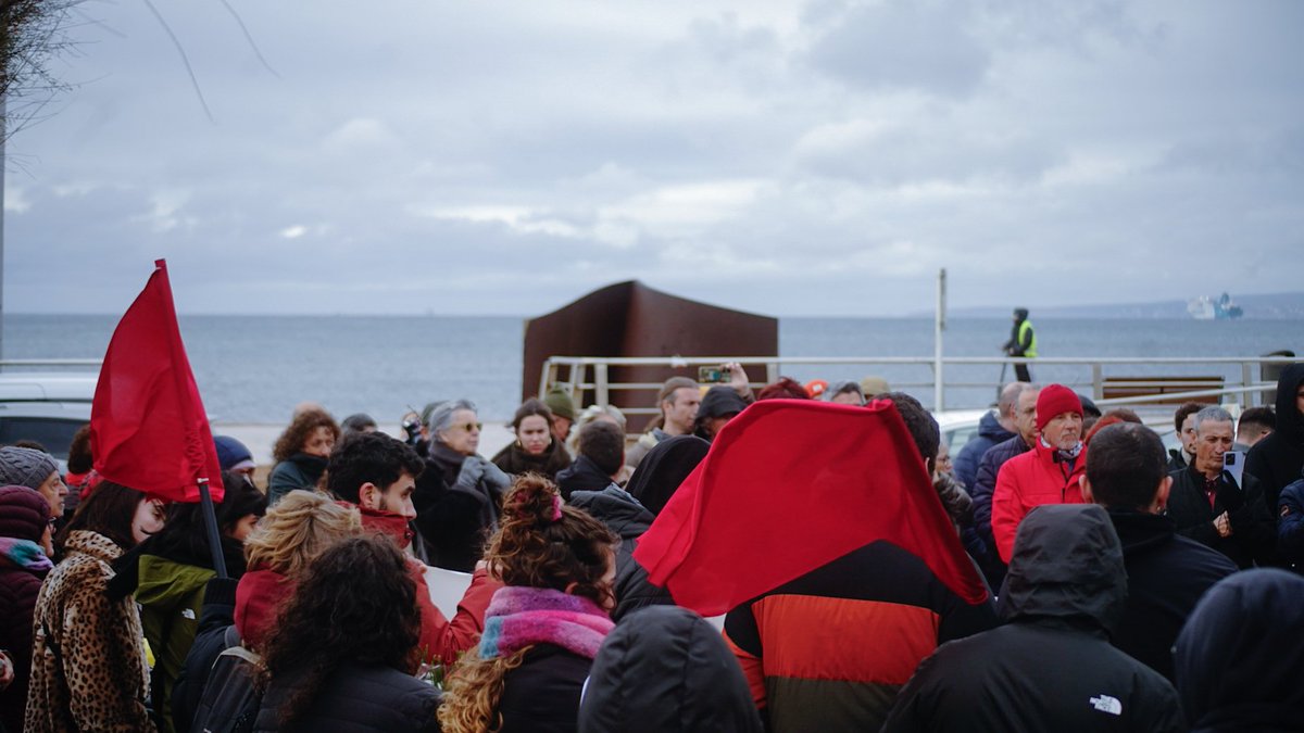 📷Imatges de l’acte d’homenatge a les roges del molinar

🚩El nostre millor homenatge és agafar el relleu històric de les Roges, organitzar la resposta antifeixista i avançar cap a la revolució socialista.