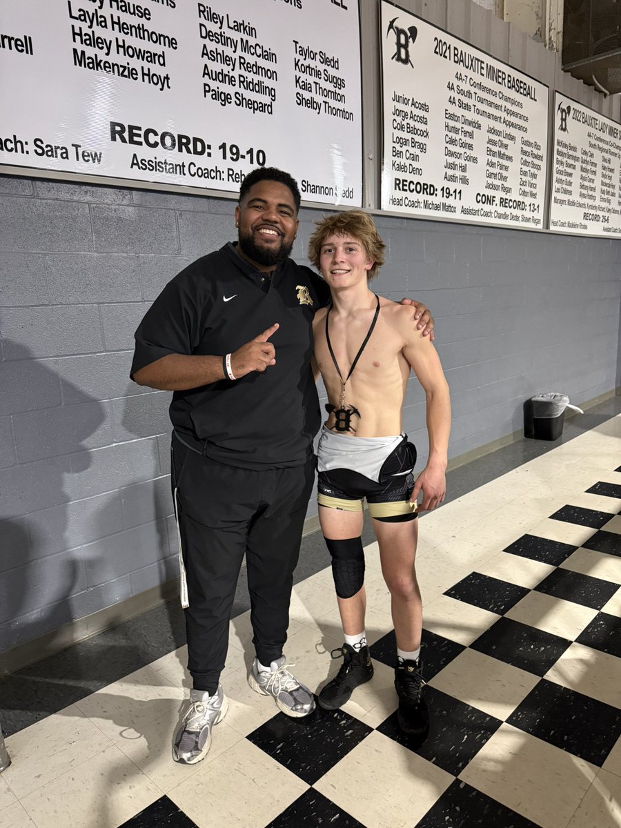 JoeTWrestling's tweet image. Another day, another tournament where the Robinson Senators showed up and dominated! Our student-athletes came and competed hard, and we walked away with two 3rd place finishers today

Dale McDaniel- 3rd 🥉
Travin Forrest- 3rd 🥉

#SenatorPride #BuiltDifferent #SharpenThatIron