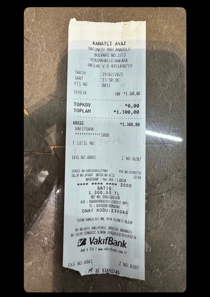 Boykot ettiğimiz kürtçü Bedri'yi savunan Şırnak Silopi'li Ayaz Geçer'in mekanını da boykot ediyoruz. Türk'ün parası Türk'e gidecek!!!

Ayrıca bu kürtçü neden KDV ödemiyor ? 
#KanatcıAyazBoykot