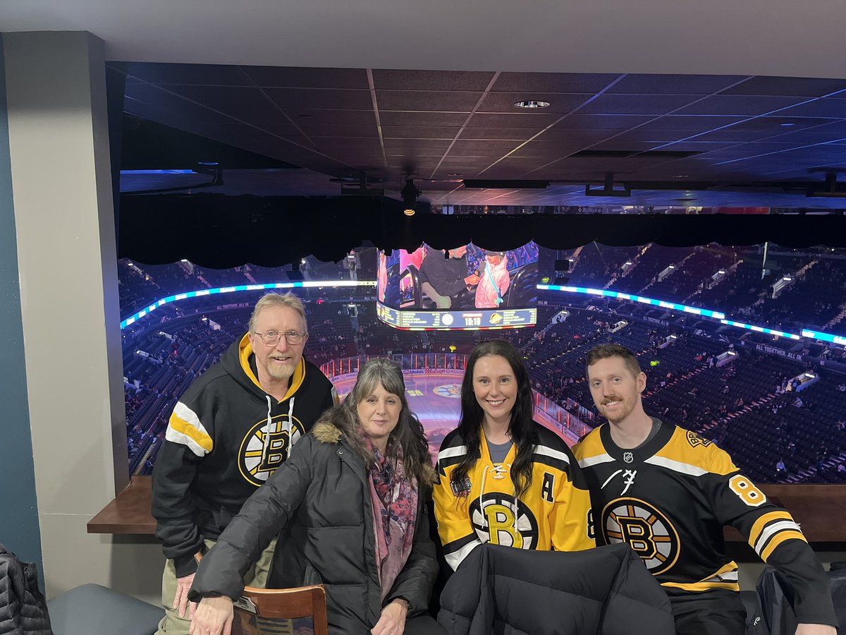 Congratulations to the <a href="/NHLBruins/">Boston Bruins</a> for a great Saturday Night game.  Huge kudos to hometown boy Fraser Minton for the OT winner.