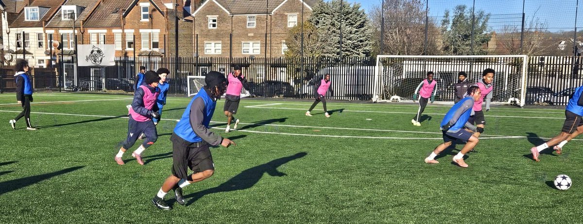 Cre8football tweet media