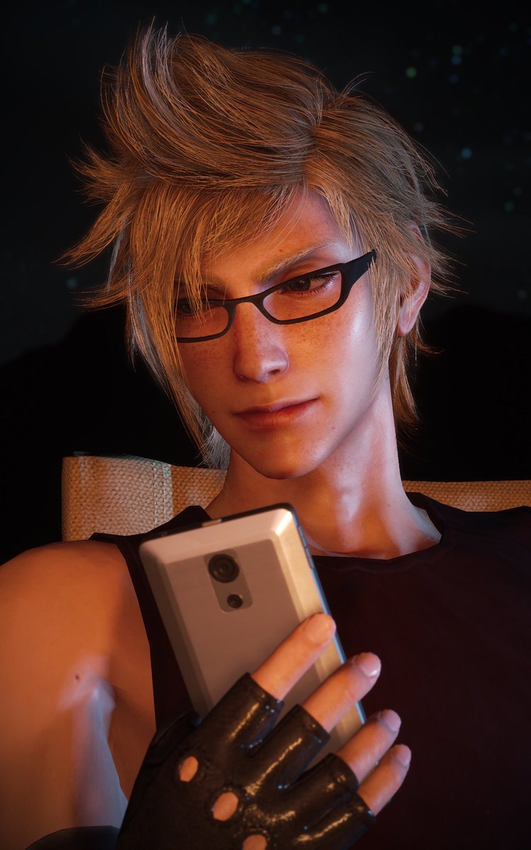 Anmoko0520's tweet image. 虽然是在玩手机但我造谣下是在聊天等人又有何不可