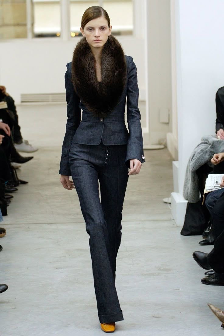 porcel444in's tweet photo. balenciaga fall 2005 rtw https://t.co/Fani2xQHrw