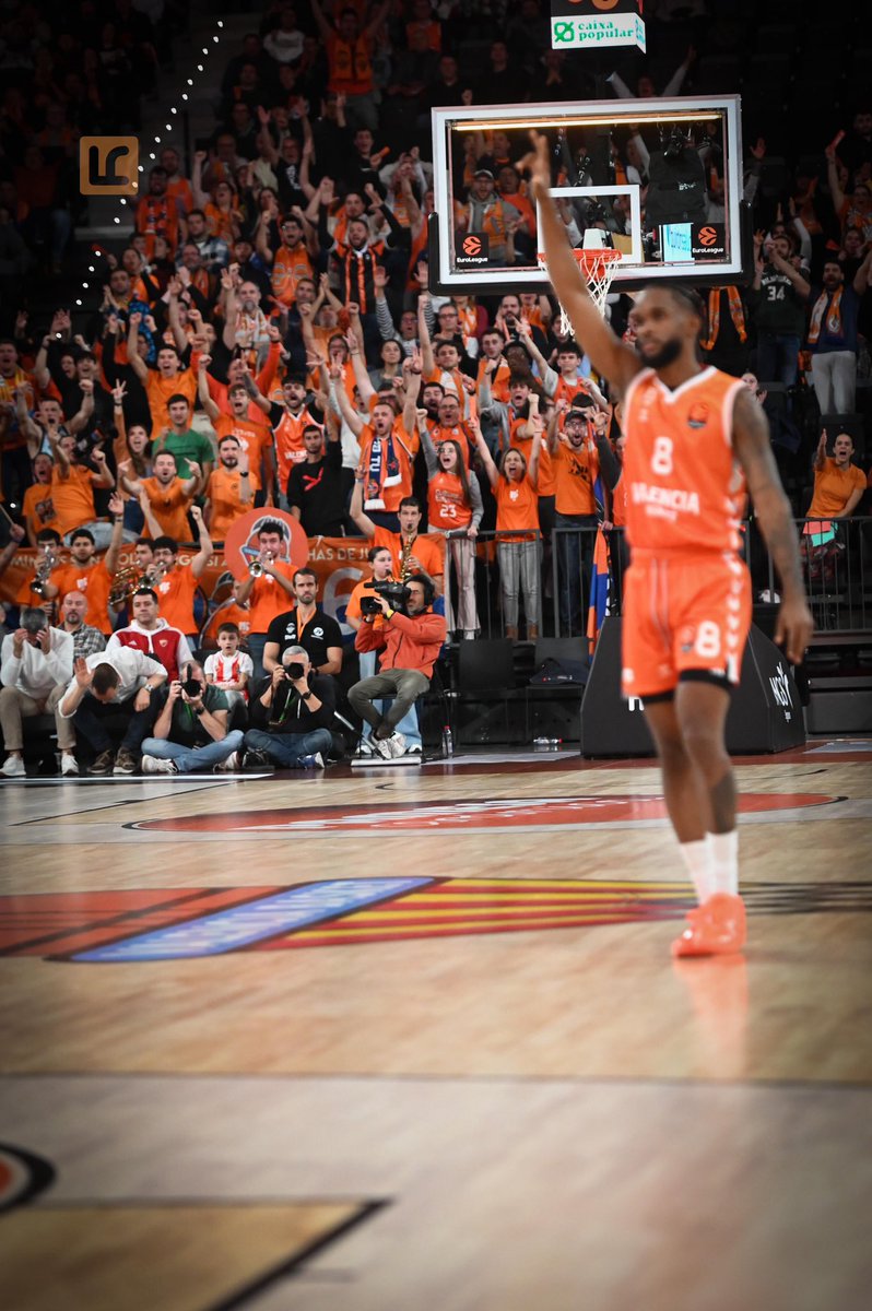 🍊VICTORIA de <a href="/valenciabasket/">Valencia Basket Club</a> frente a Baxi Manresa por 103-76.

👏🏽Nueva exhibición coral en un partido con hasta 6 jugadores superando los 10 puntos.

🔜El martes toca visitar al Estrella Roja en EuroLeague.