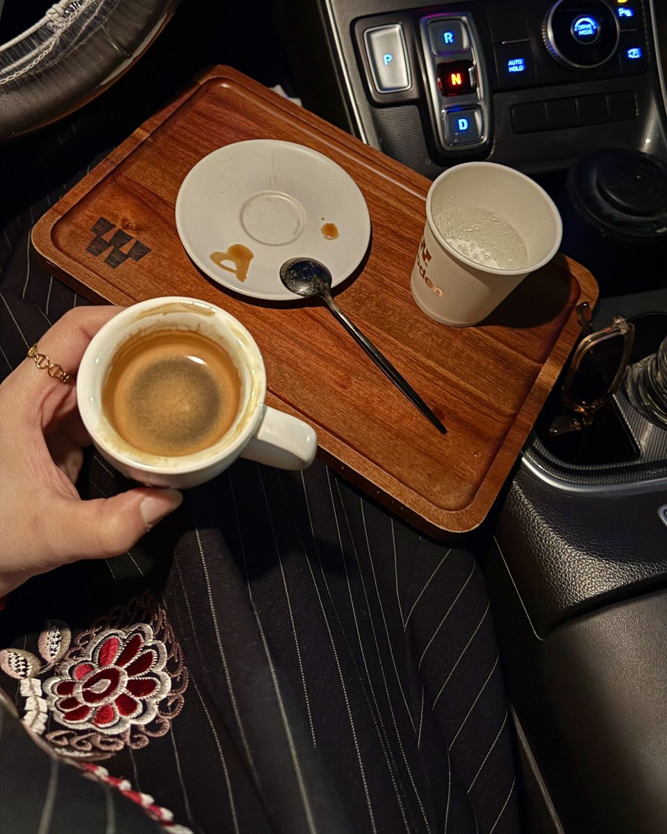 hellahns's tweet image. وين كنتي !! طالت مسافات الوصول ❣️