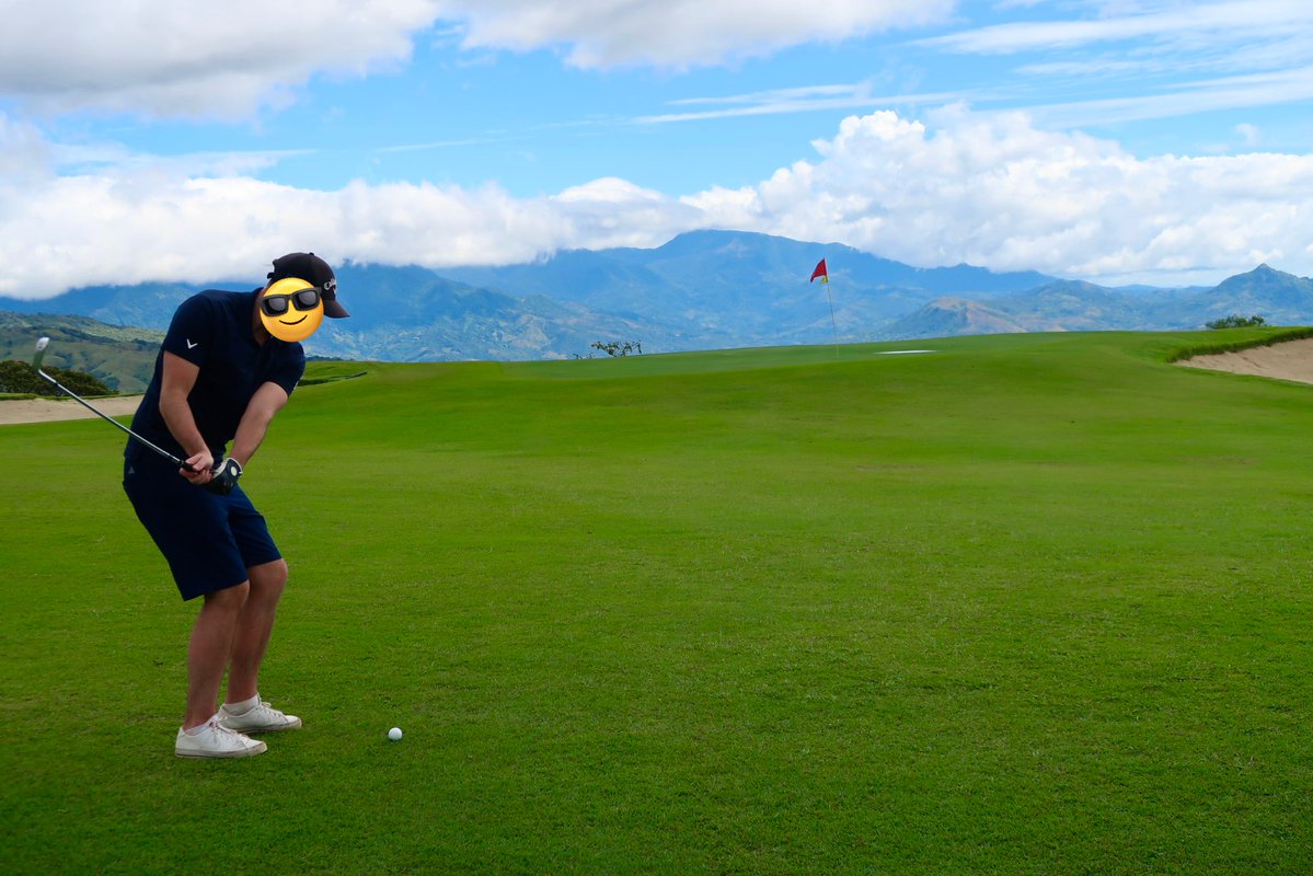 Stark rek att golfa i Panama när det är snöstorm i Sverige