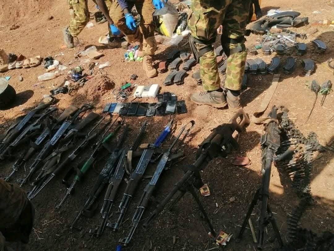 ChinasaNworu's tweet photo. Just in !
#BurkinaFaso security forces have neutralise #JNIM terrorist close to the #Benin  Republic border.
@real_IpobDOS 
@radiobiafralive https://t.co/O14mTOH6Vy