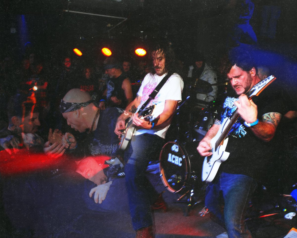 joan of arc'teryx tweet media