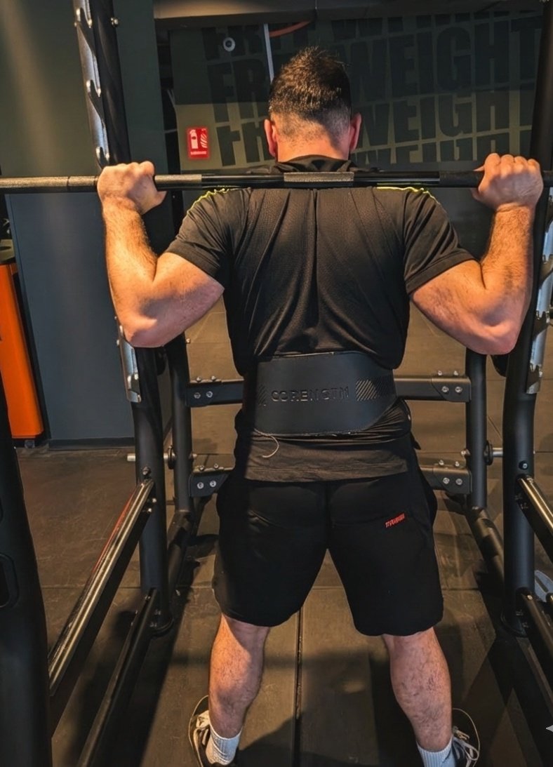 Entrenando al perro para que se ponga enorme <a href="/Slave_Josh/">Sumiso_ff</a> cada día más grande. Cuánto más se esfuerza para conseguirlo más feliz me hace y más me pone