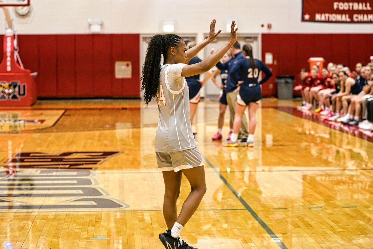 SXU Women’s Basketball tweet media