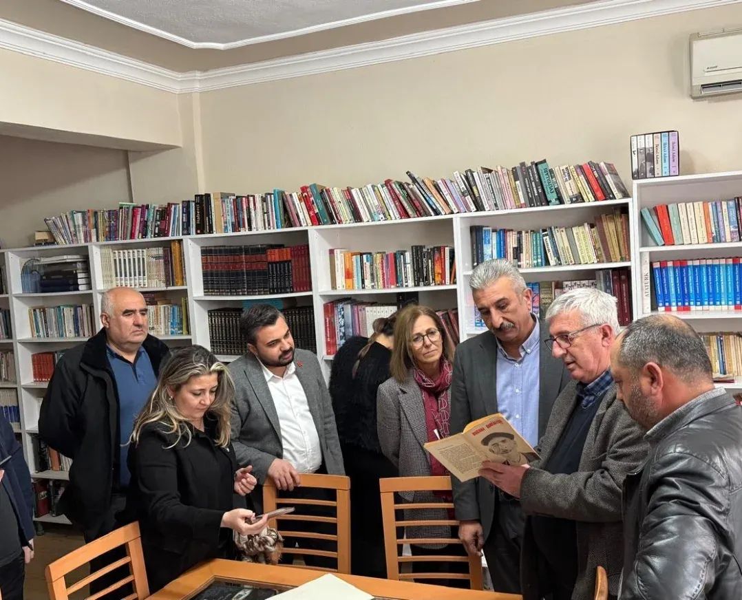 CHPBURSAKK's tweet image. İznik Göllüce , Müşküle Mahallemizde Muhtarlarımızı ve Şehit Süleyman Güleç Halk Kütüphanesi’ni de ziyaret ettik.
Mahalle sakinlerimizle bir araya gelerek sohbet ettik, görüşlerini dinledik ve çalışmalarımızı paylaştık.
@CHPKadinKolu
#İznik 
@niboluker