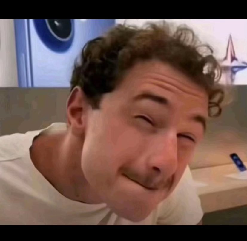 EdimaJessica's tweet image. S’il te plaît tu peux me dire quand est-ce que l’argent va me localiser ? #SecretStoryAfrique