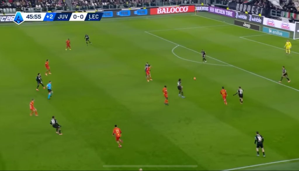 sof1897's tweet image. fun fact:
è la seconda volta che pareggiamo col lecce per colpa del 27