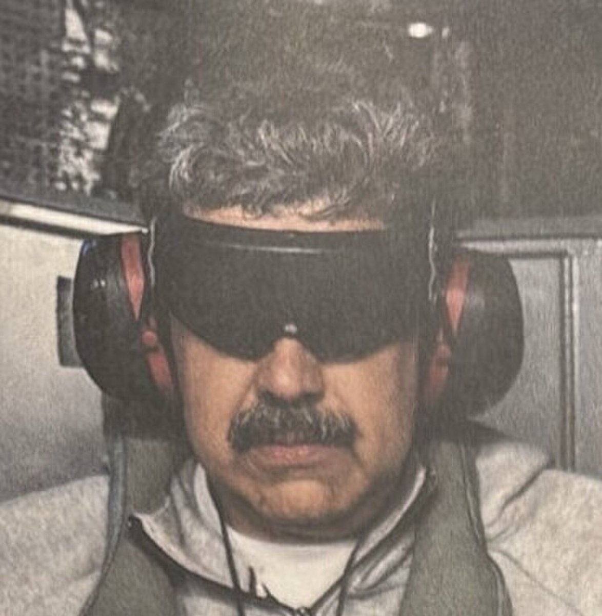 Stats Globe tweet media