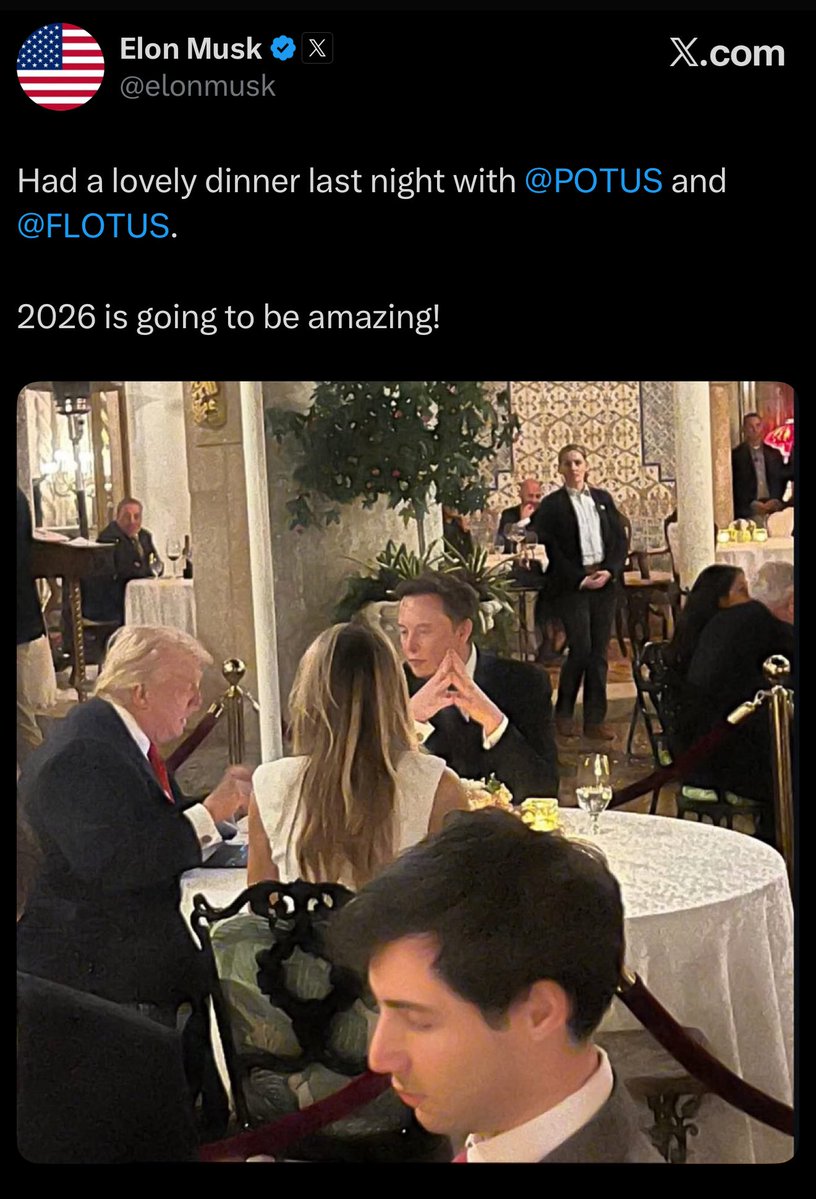 EricLDaugh's tweet image. 🚨 BREAKING: Elon Musk posts EPIC photo of him having dinner with President Trump at Mar-a-Lago last night

“2026 is going to be amazing!”

TEAM AMERICA IS STRONG! 🇺🇸🔥

We are so back.