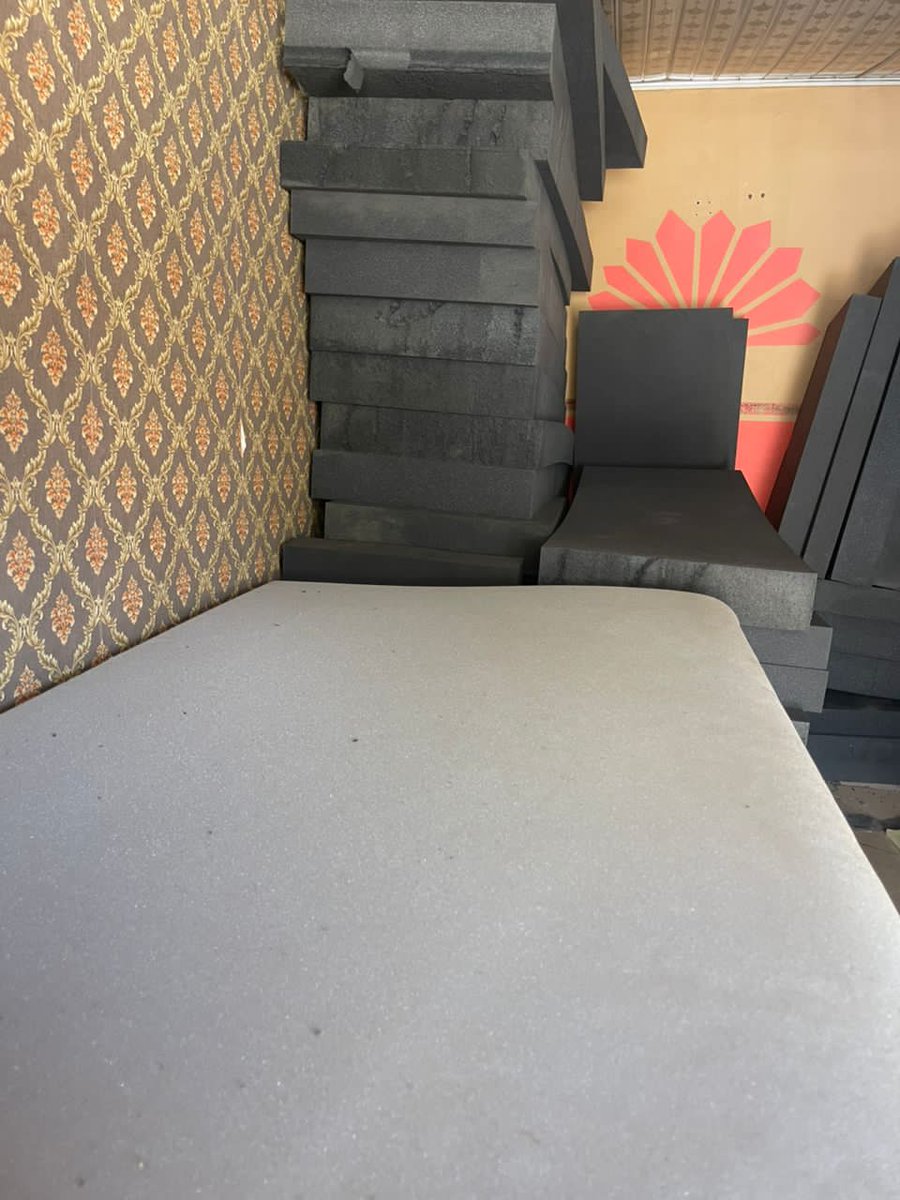 Oreoluwafoam's tweet image. Abeg Twitter, my name is Mr Olaobaju, the CEO of Oreoluwa foam. I started a foam business in the city of Ibadan. We dey sell correct mattresses, cushions &amp;amp; sheetings
Follow us, slide into DMs, or come check us out. 
Location: New-Ife road, Iyana-Agbala, Ibadan.
please help repost
