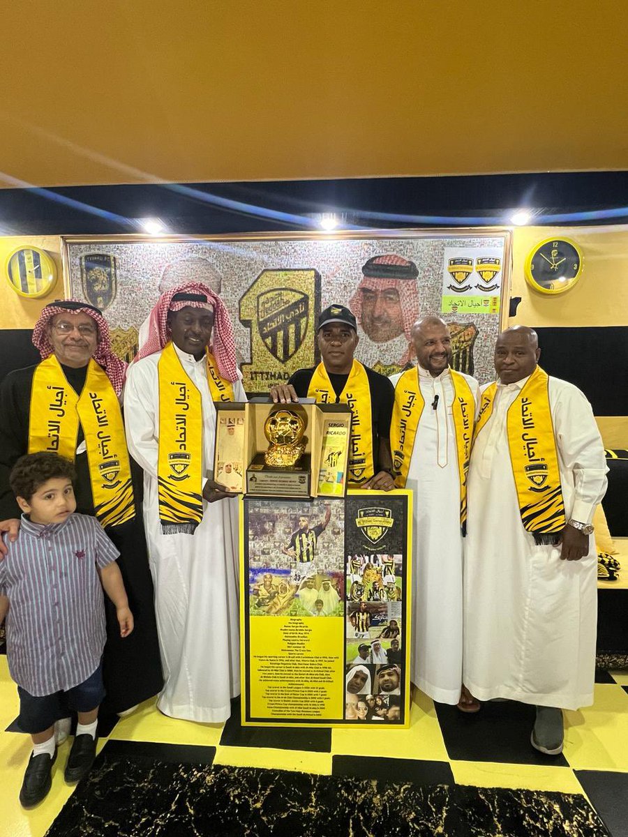 AhmadJmeel5's tweet image. أسال الله العظيم ربّ العرش العظيم أن يمنّ على أخي الكابتن محمد عبدالجواد بالصحة والعافية، وان يشفيه ويعافيه ويحفظه من كل مكروه
@mohdaj1313