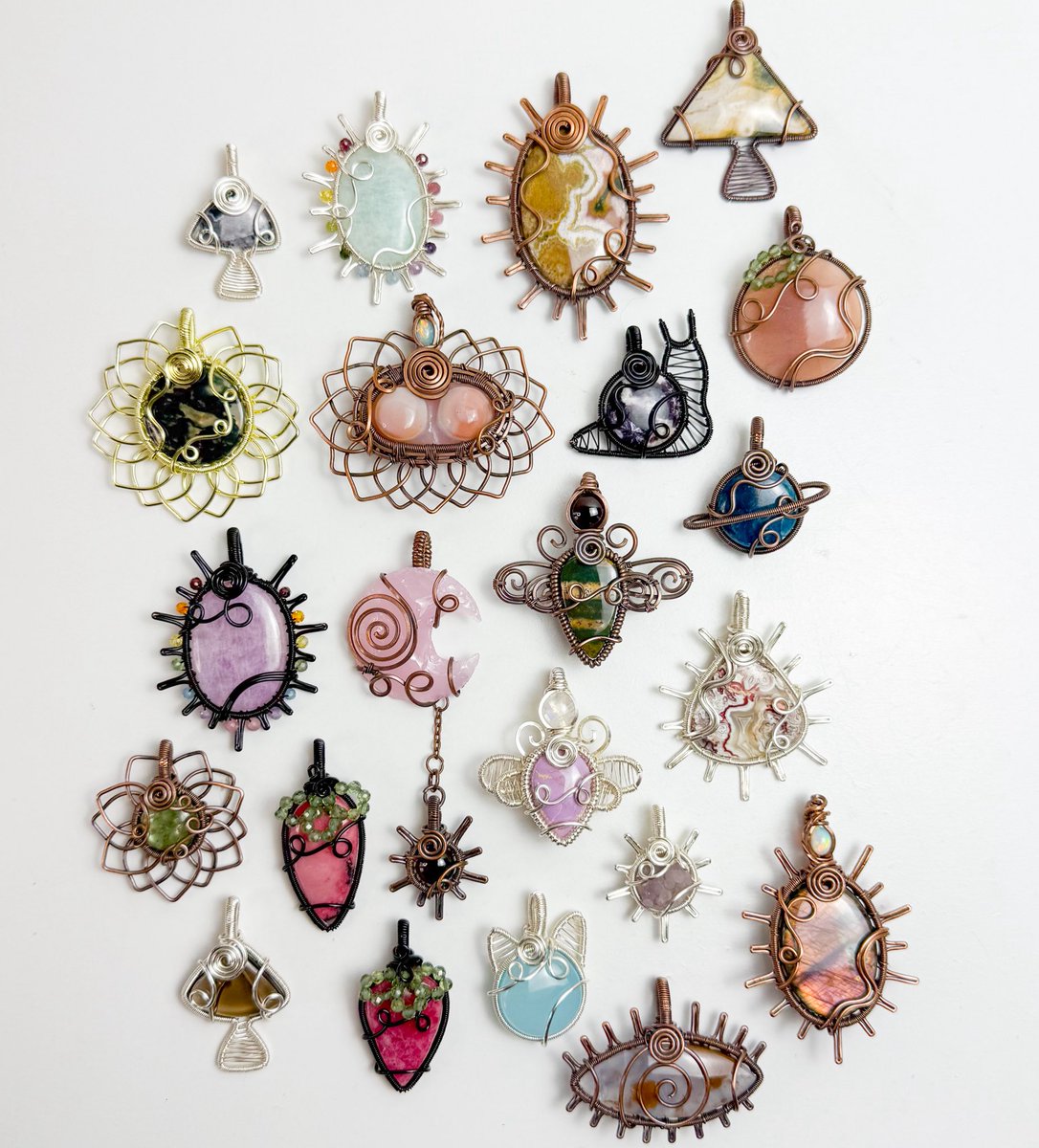 the crystals         🧚‍♀️🌱🍓🌷        the pendants

“very faery” collection coming to my shop Thursday January 8th at 8pm eastern time <3