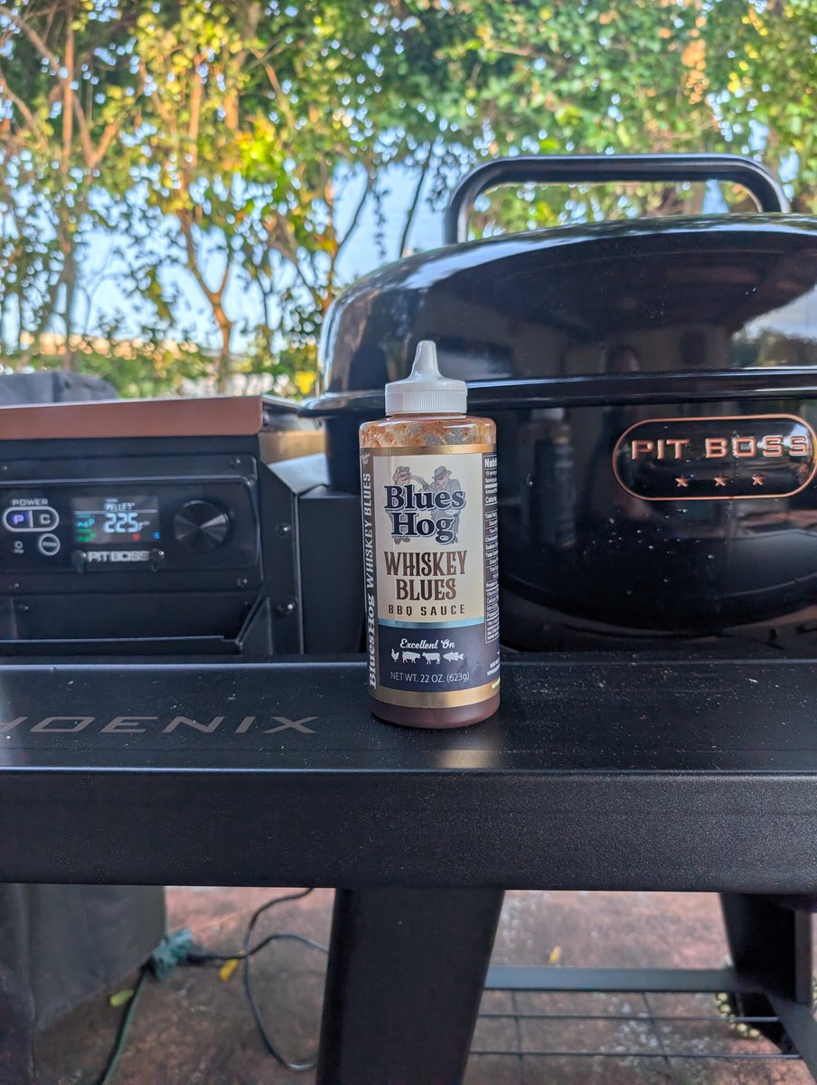 MrCoachBarnes's tweet photo. Vibes...@PitBossGrills @BluesHogNation https://t.co/63U4mNfISL