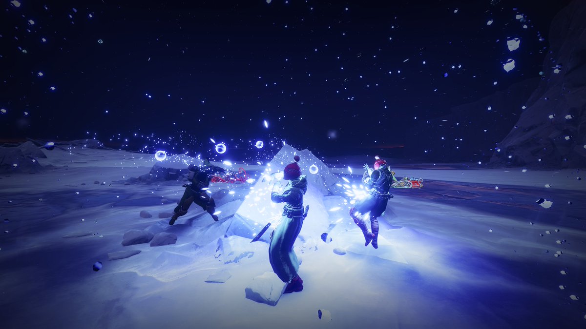 When Santa's away, the elves will play!❄️
#DawningFashion2025

<a href="/A_dmg04/">dmg04</a> <a href="/BrunoLouviers/">Br1</a> <a href="/Scapes/">Evan Berman</a> <a href="/MoltenSlowa/">Mitch Alpiner</a> <a href="/DestinyTheGame/">Destiny 2</a> 

Ouch#8377
Shiinrei#3123
CG#3896