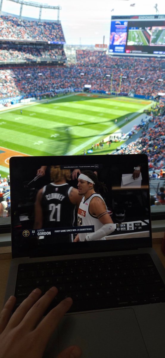 RyanGreeneDNVR's tweet image. At the Broncos game but I'll be damned if I miss Mr. Nugget's return 😭