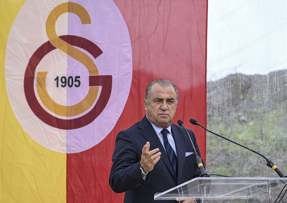 Fatih Terim: "Allah ömür verdiği sürece Galatasaraylı kalacağız."