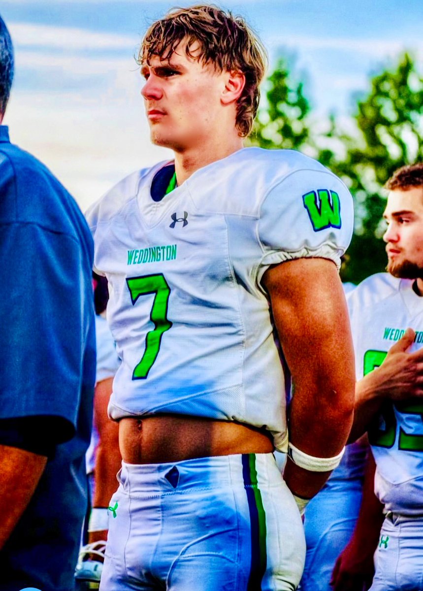 BrenanSchauer's tweet photo. My senior year highlights. 

https://t.co/UmzCPEoVWx https://t.co/P2iFTGuIVn