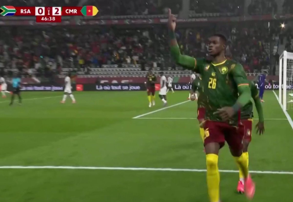 jennyoswald461's tweet image. On verra comment les brésiliens d'Afrique vont voler le continent. 
Toute l'Afrique sera derrière le continent samedi.