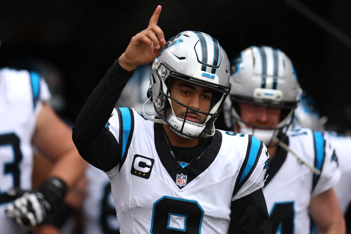 UnderdogNFL's tweet photo. NFC South final standings:

Panthers 8-9
Bucs 8-9
Falcons 8-9
Saints 6-11

First divisional title since going to the Super Bowl in 2015 season. https://t.co/C1PkhrcB1n