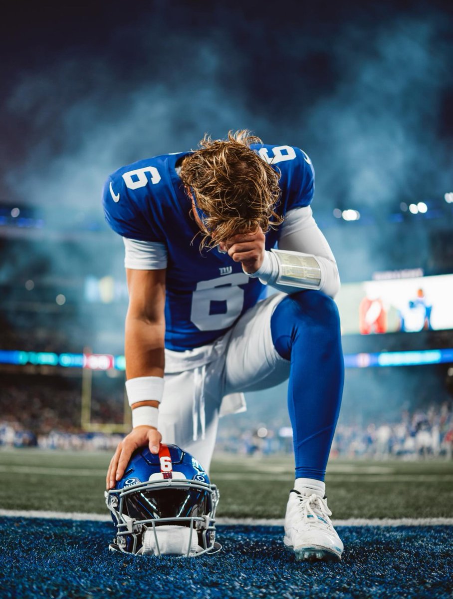 2760 total yards
24 total TDs
12 games
No Malik Nabers

Great rookie season for Jaxson Dart