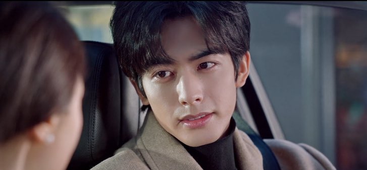 iaswck's tweet image. "Posso criar esse hábito? Toda vez antes de descer do carro."

AAAAA to amando essa fase deles🫶🏼

#ShineOnMe