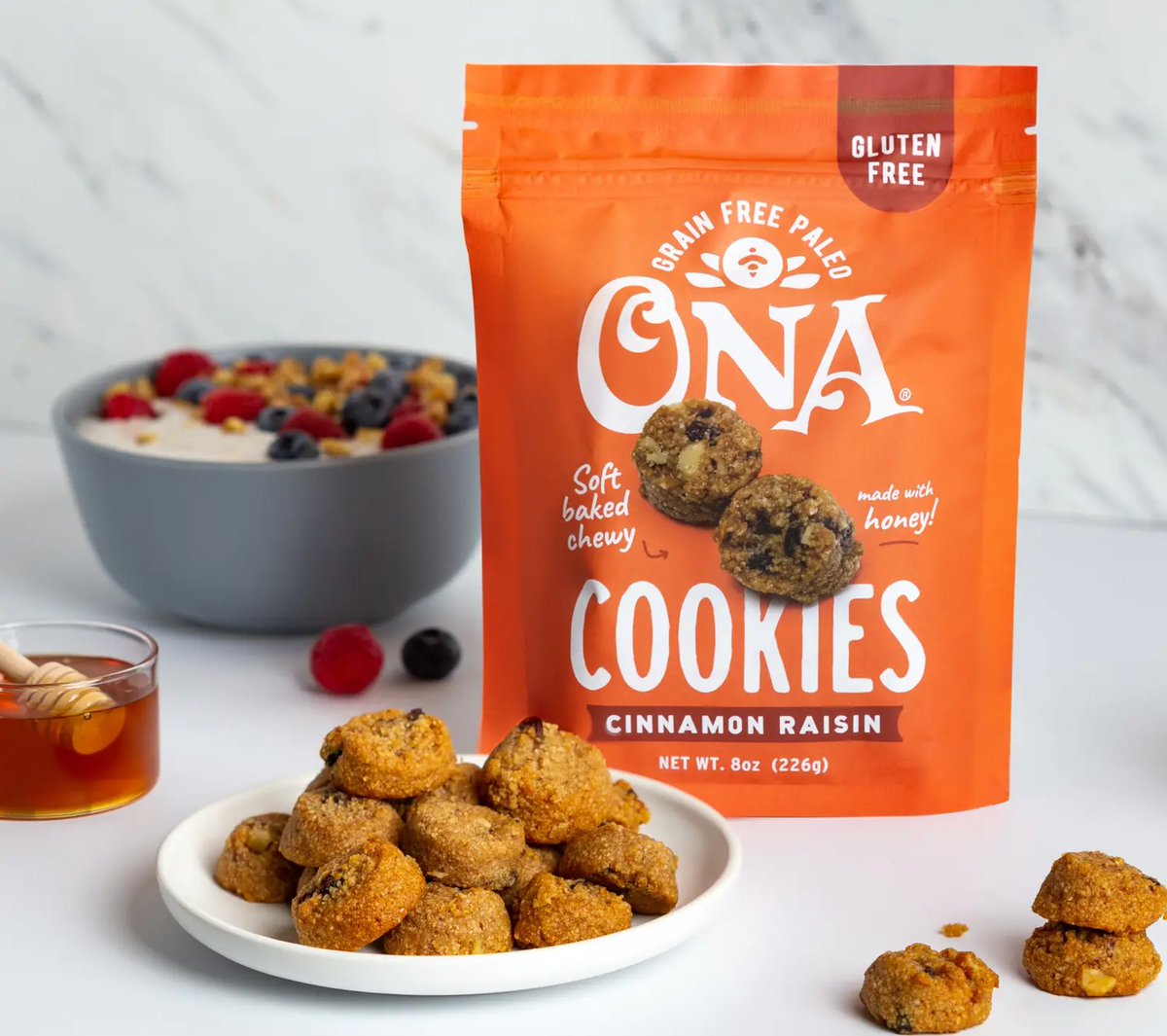 FREE Goodie Boxes! bit.ly/2Ki3YmL 🎉

Made from simple ingredients <a href="/TruePrimal/">True Primal</a> Ona Cinnamon Raisin Cookies are a deliciously soft and chewy wholesome treat! 🍪😋

Can't wait? Use this coupon code for 15% Off: LUXE15 bit.ly/4eLUmMv